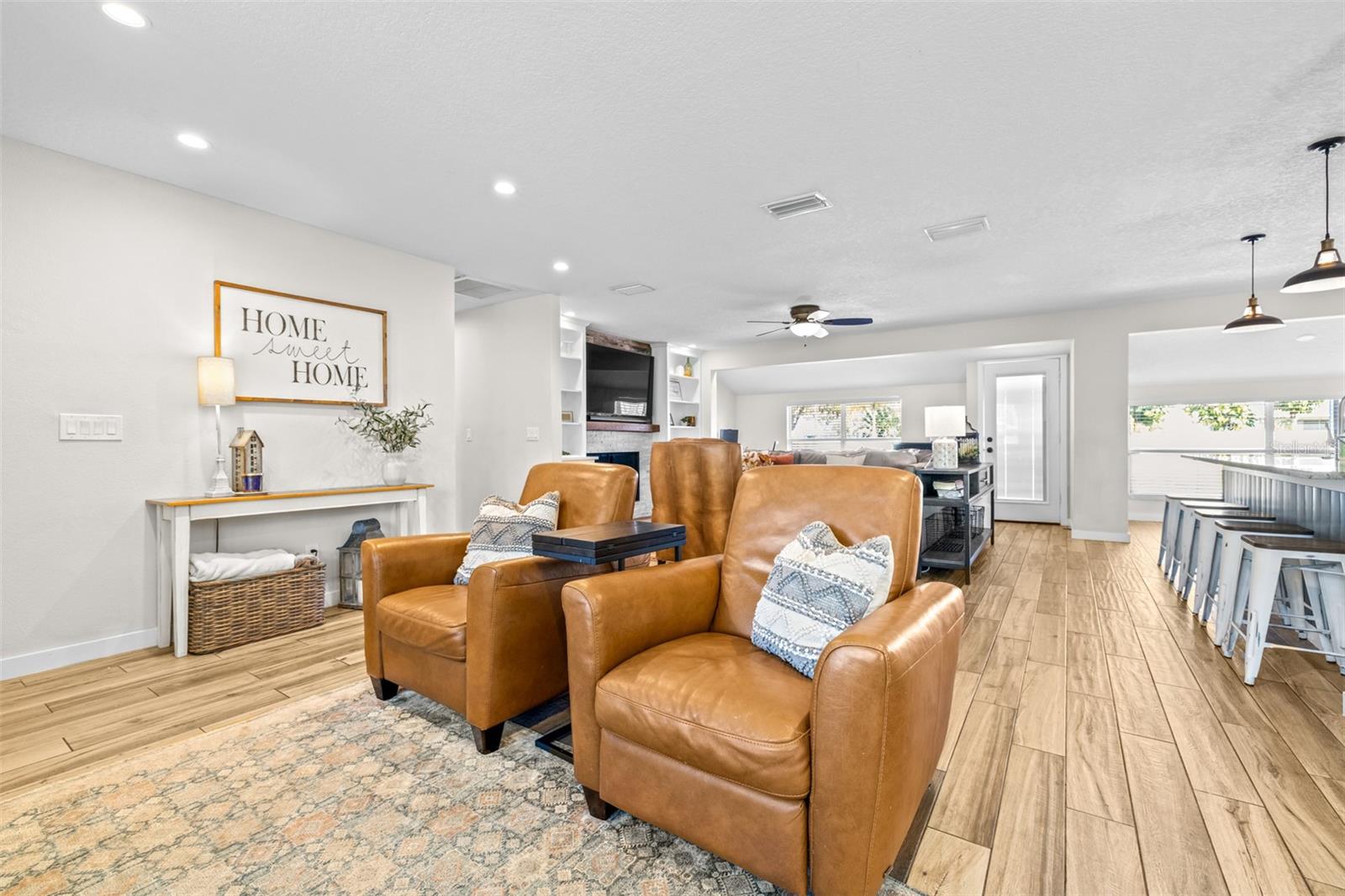 Listing photo id 12 for 6126 Native Woods Drive