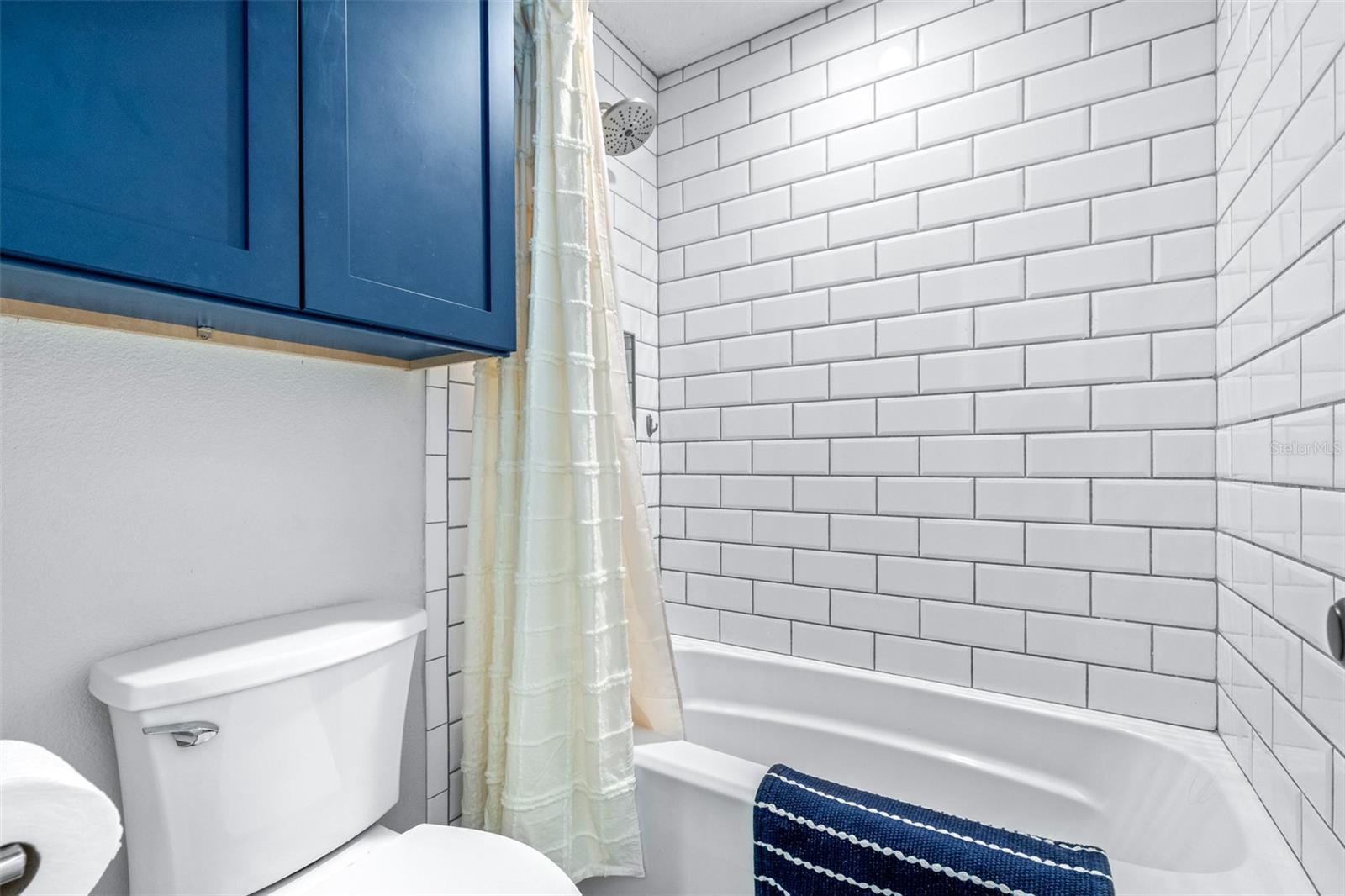 Listing photo id 28 for 6126 Native Woods Drive