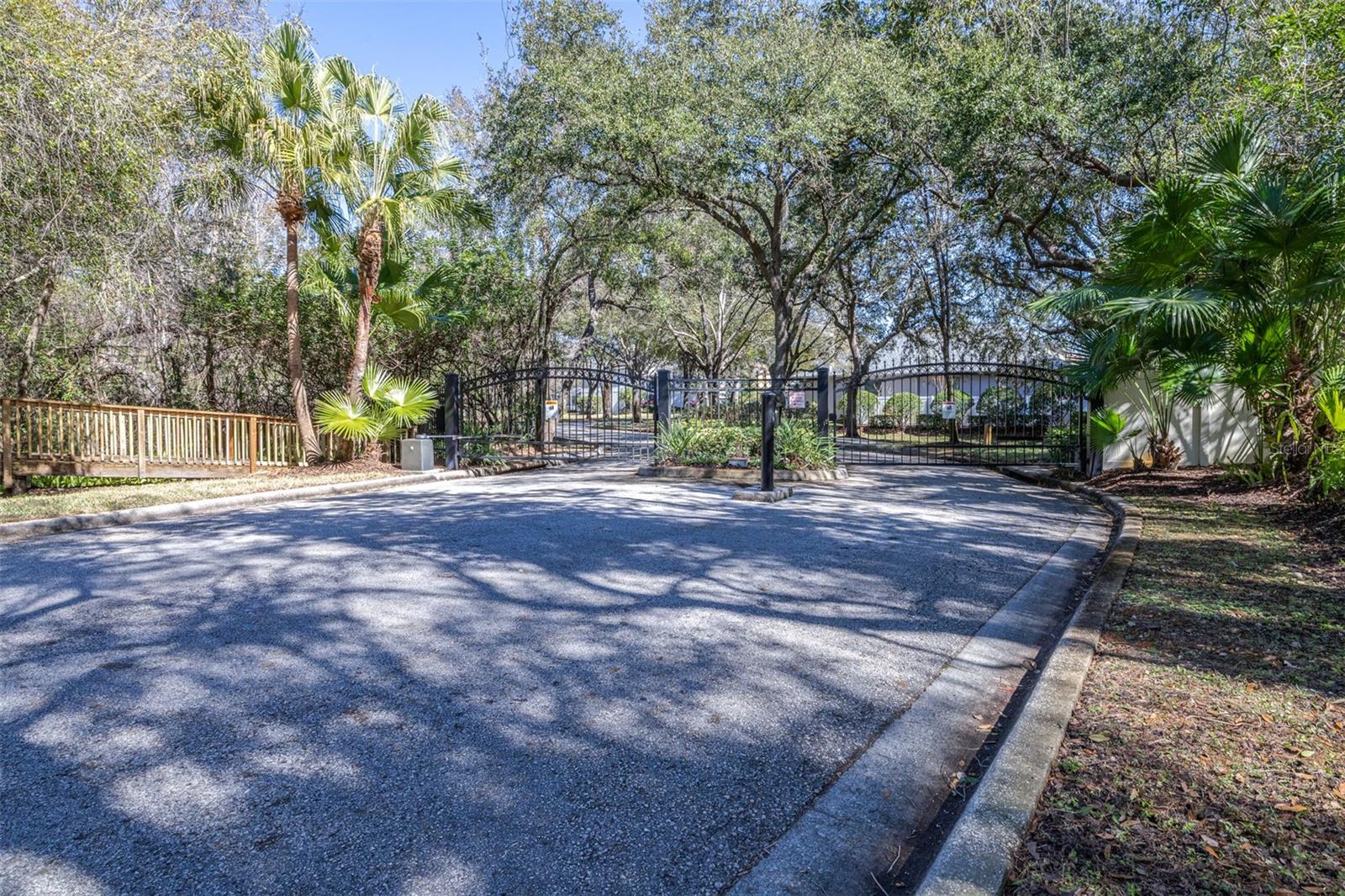 Listing photo id 37 for 6126 Native Woods Drive