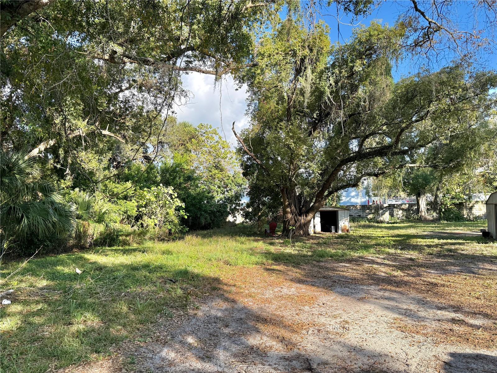 Image 3 of 9 For 3912 Louisiana Avenue