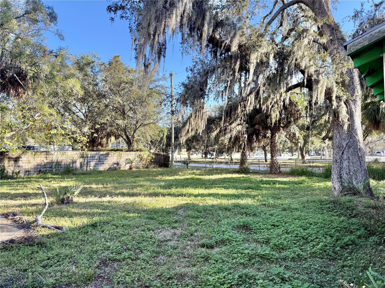 Image 4 of 9 For 3912 Louisiana Avenue