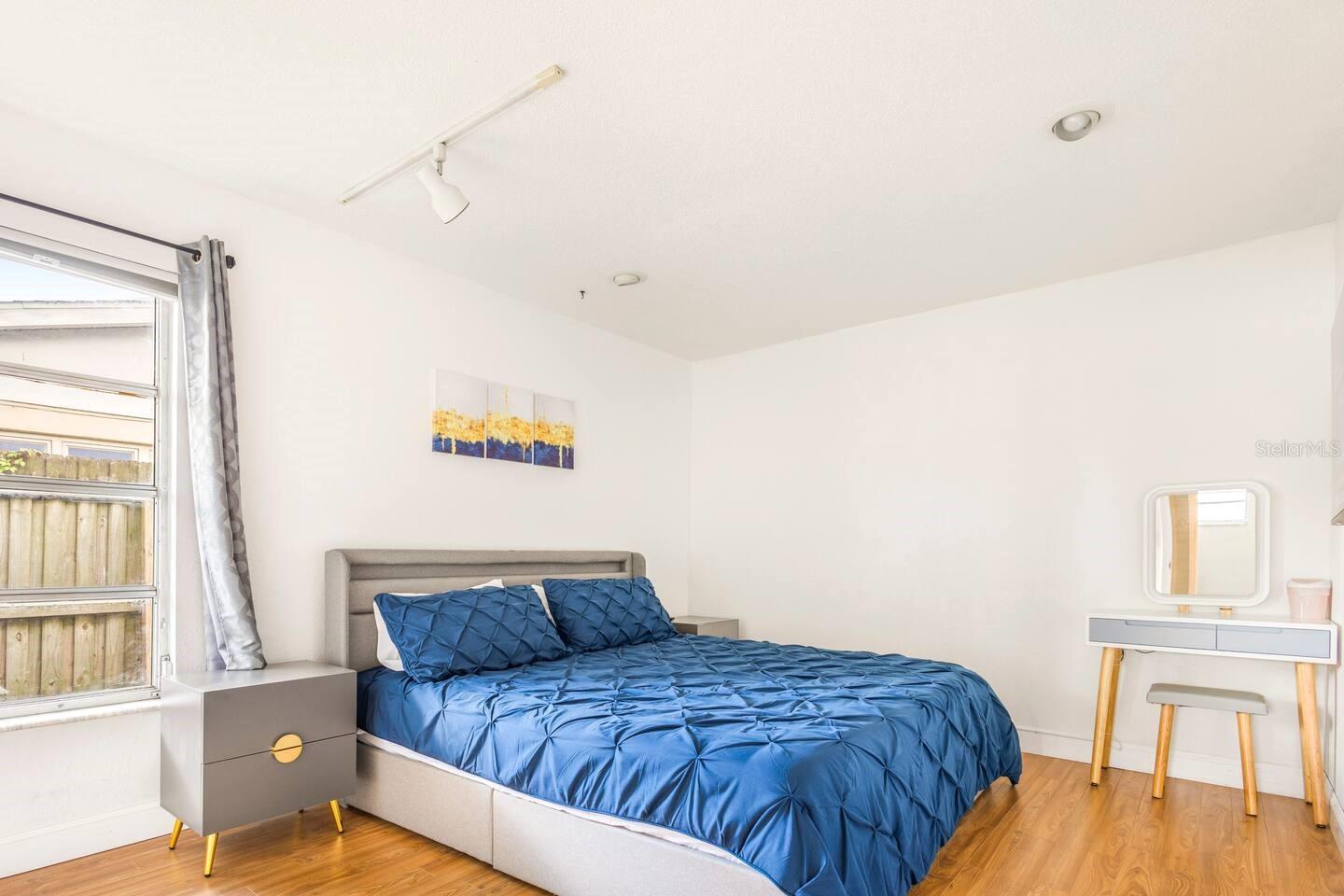 Image 17 of 24 For 12110 93rd Way