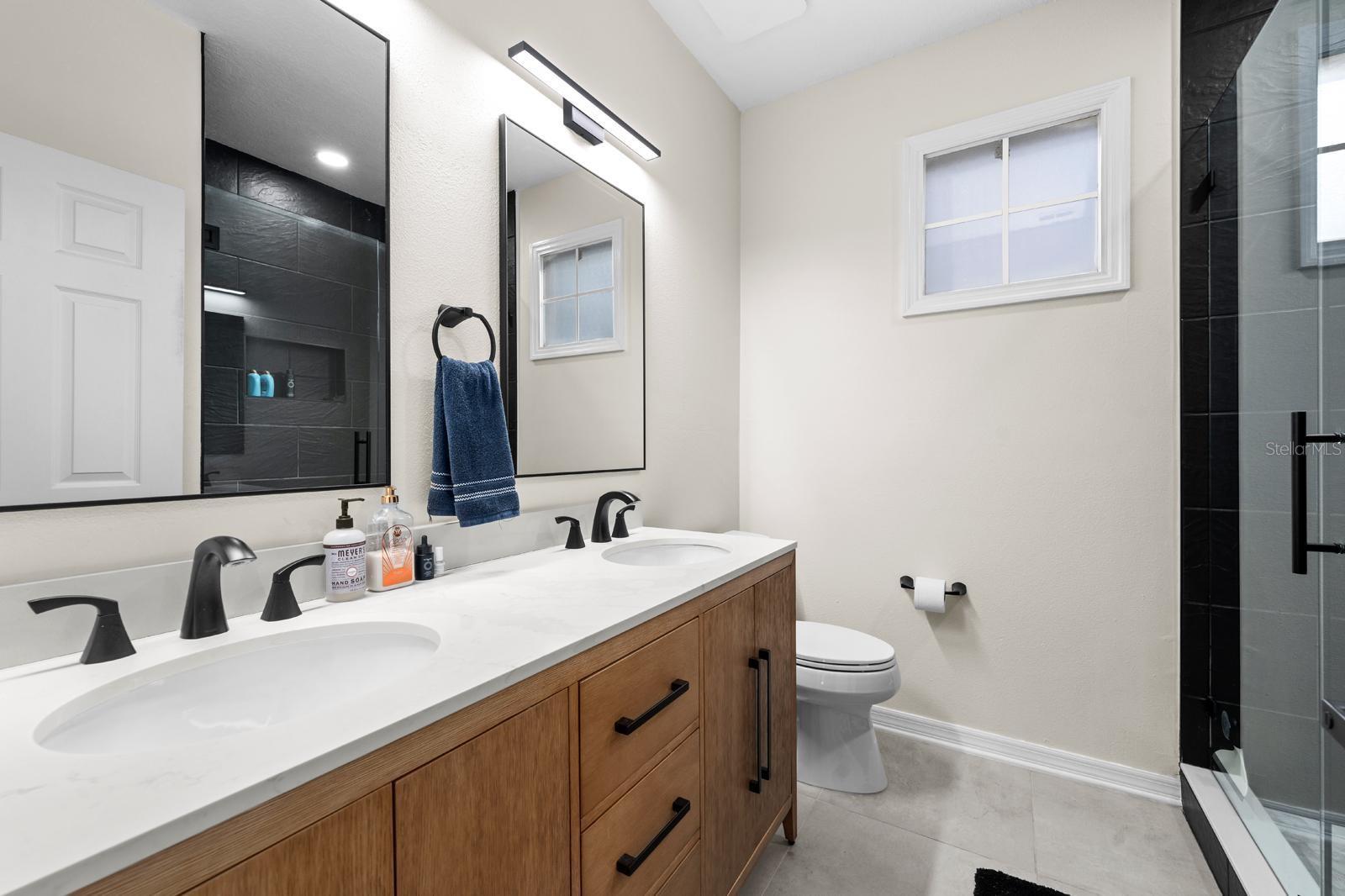 Image 13 of 30 For 501 Knights Run 4105