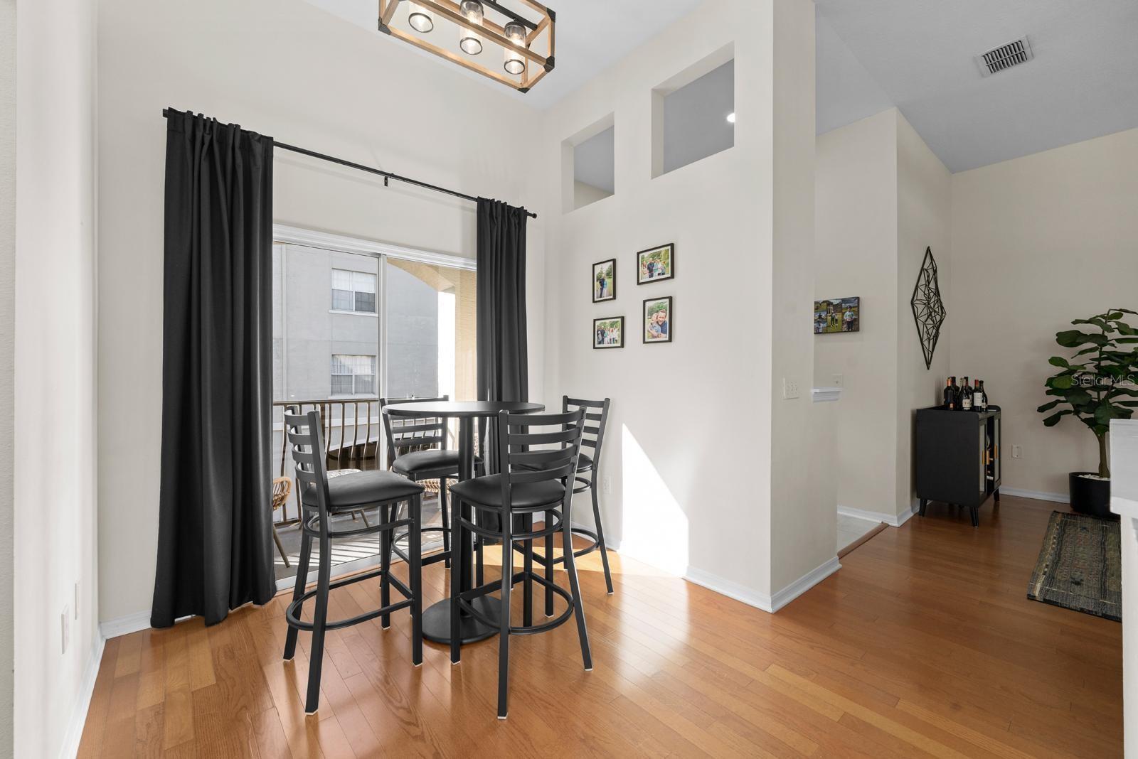 Image 16 of 30 For 501 Knights Run 4105