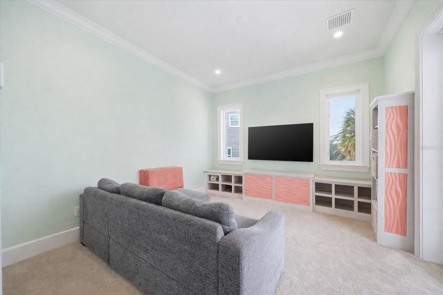 Image 19 of 64 For 391 12th Avenue