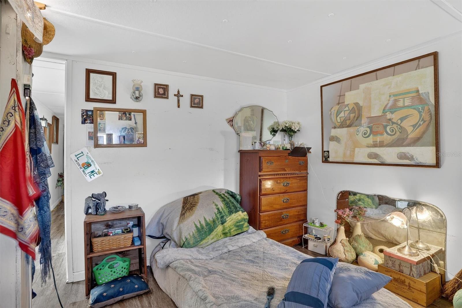 Listing photo id 15 for 18316 Crooked Lane