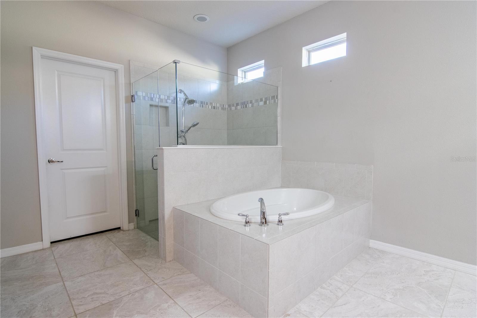 Image 14 of 43 For 8000 Olive Brook Drive