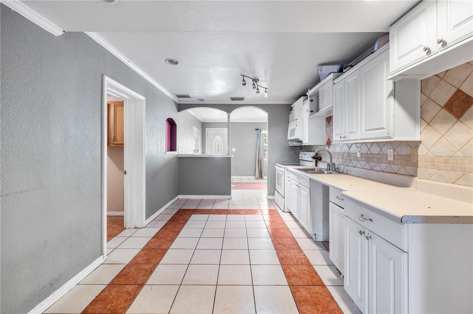 Image 10 of 50 For 37406 Vista Drive