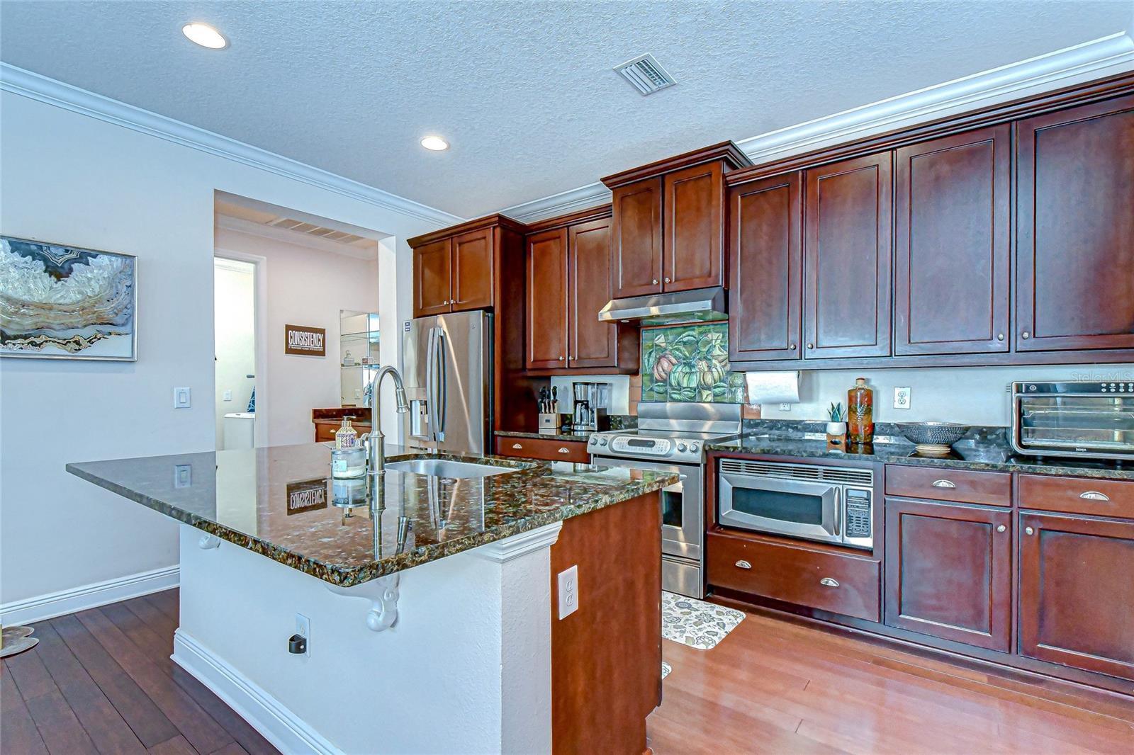 Image 21 of 78 For 11321 Wickersley Place