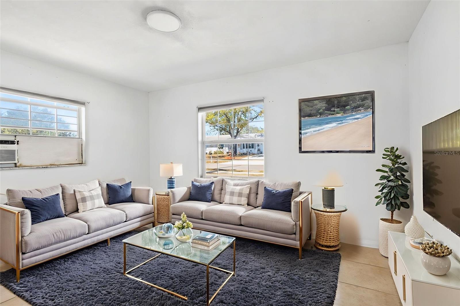 Image 19 of 38 For 527 Julie Lane