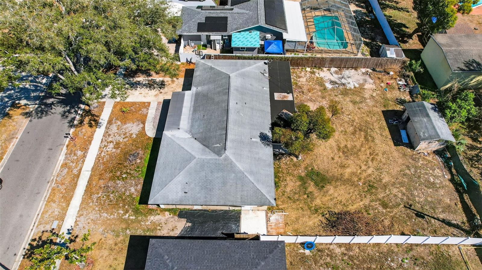 Image 34 of 38 For 527 Julie Lane