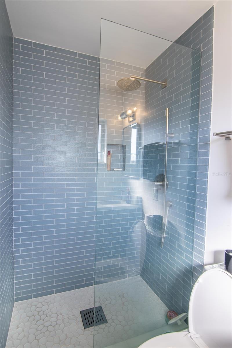 Image 26 of 32 For 1129 39th Avenue Ne