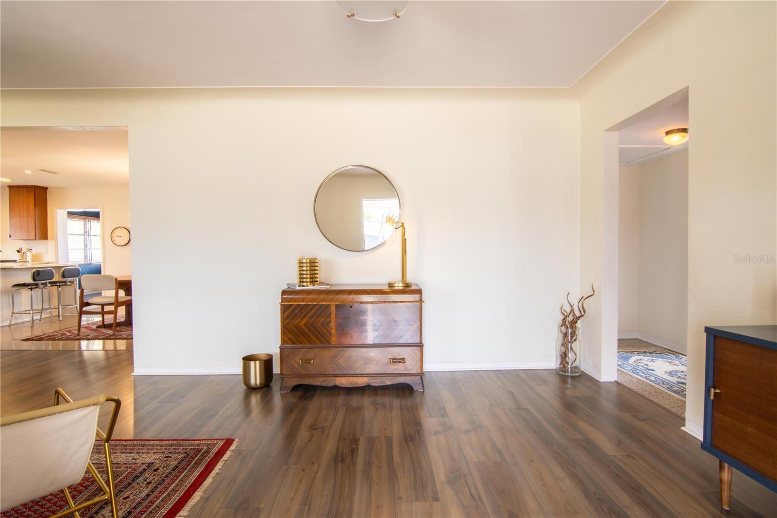 Image 7 of 32 For 1129 39th Avenue Ne