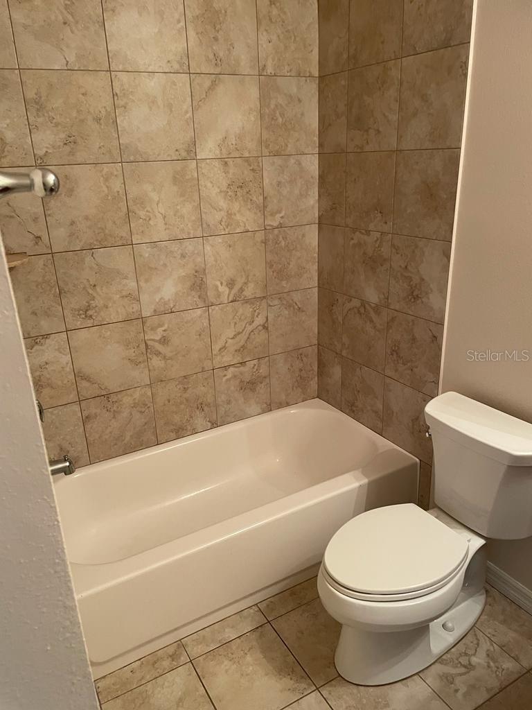 Image 20 of 29 For 1827 Sommarie Way