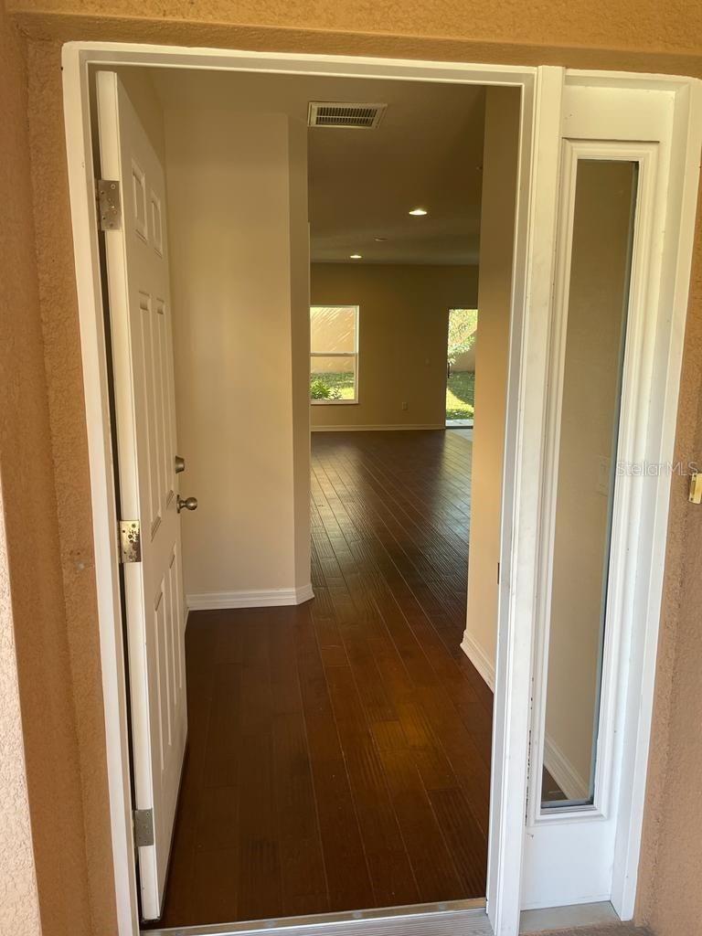 Image 3 of 29 For 1827 Sommarie Way