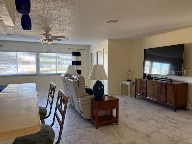 Image 14 of 44 For 326 Grayston Place 125