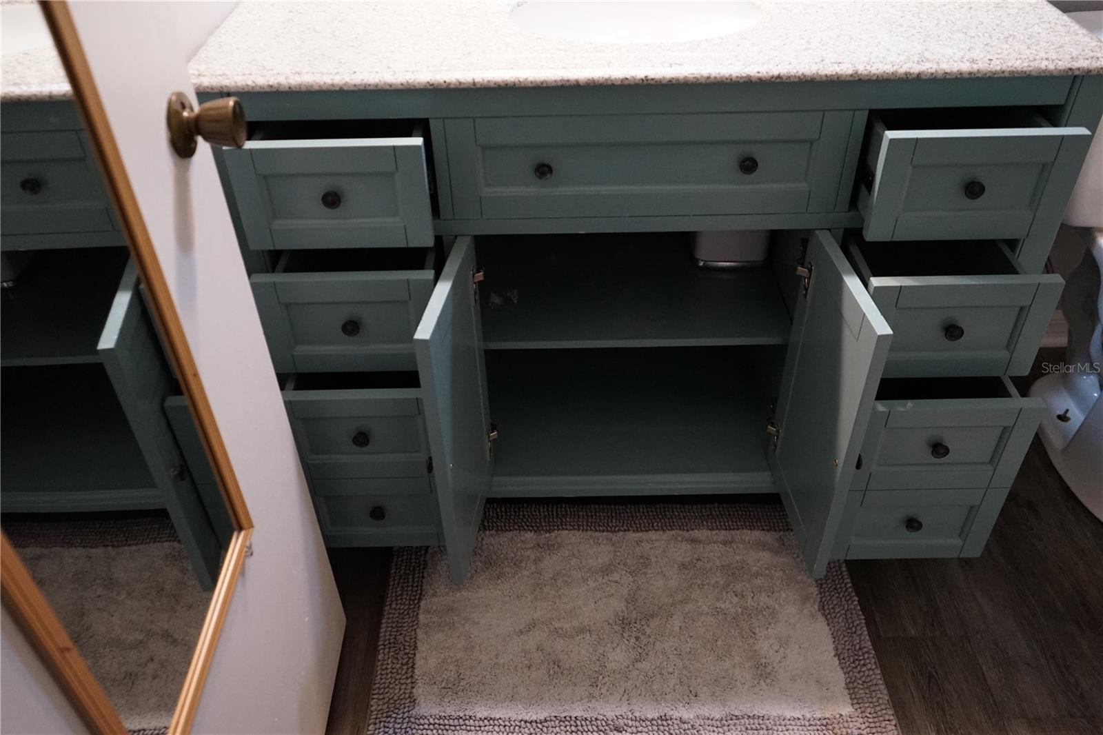 Image 28 of 52 For 306 B Fowling Court