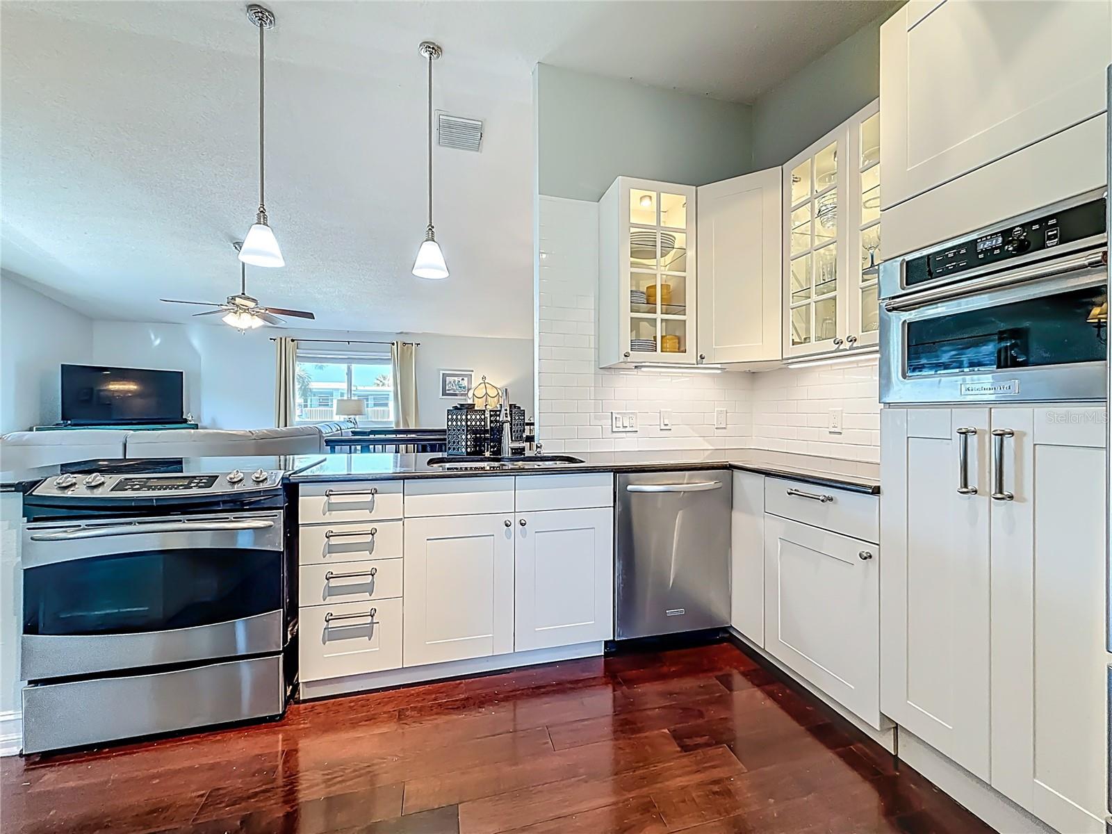 Image 28 of 70 For 510 72nd Avenue