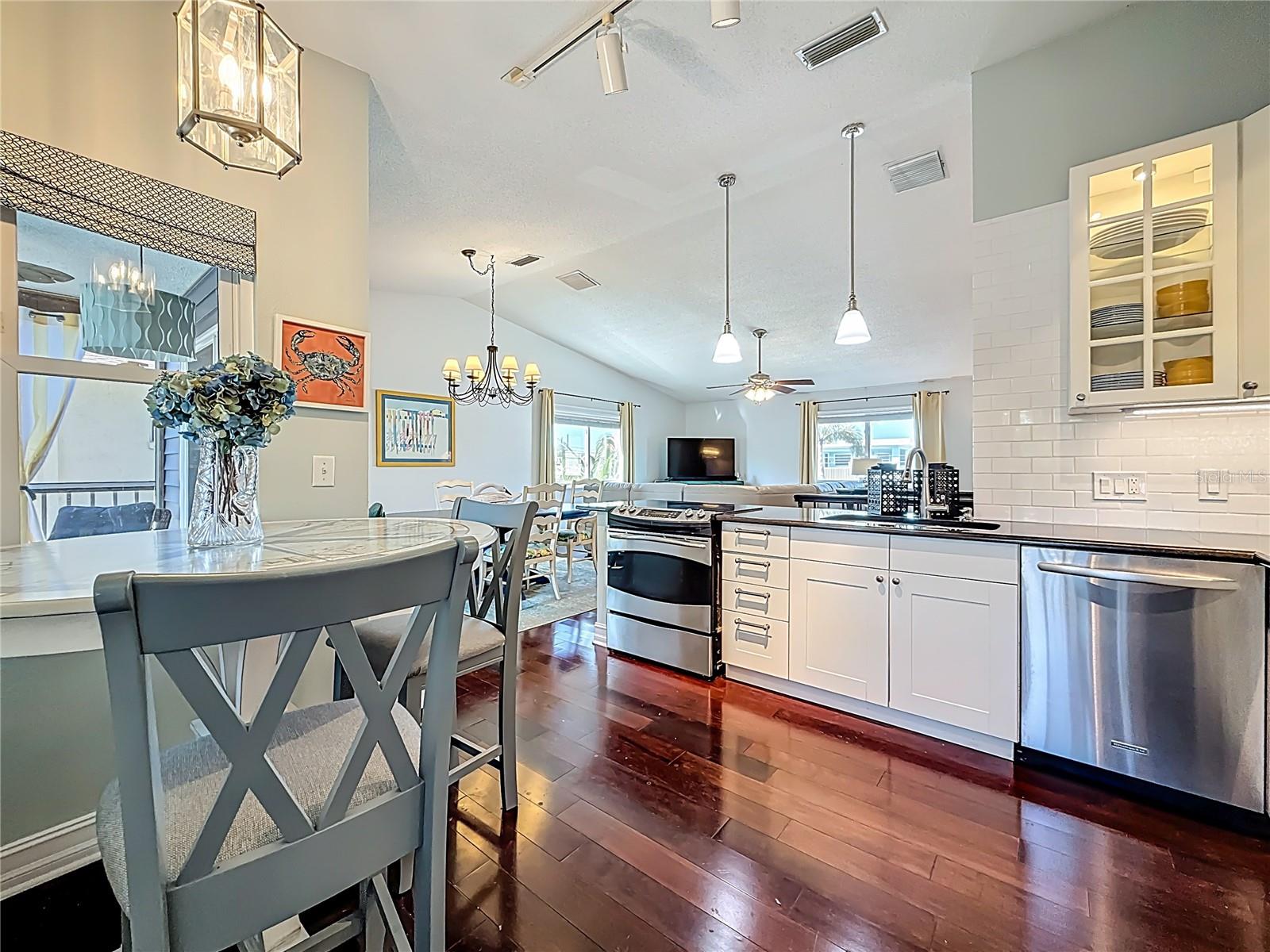 Image 30 of 70 For 510 72nd Avenue