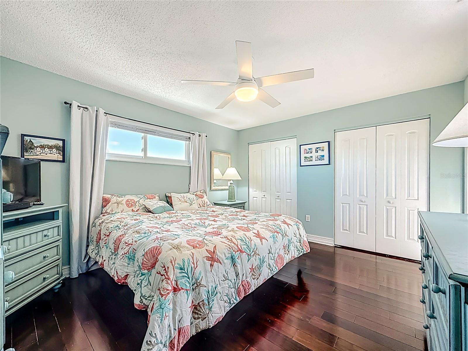 Image 32 of 70 For 510 72nd Avenue