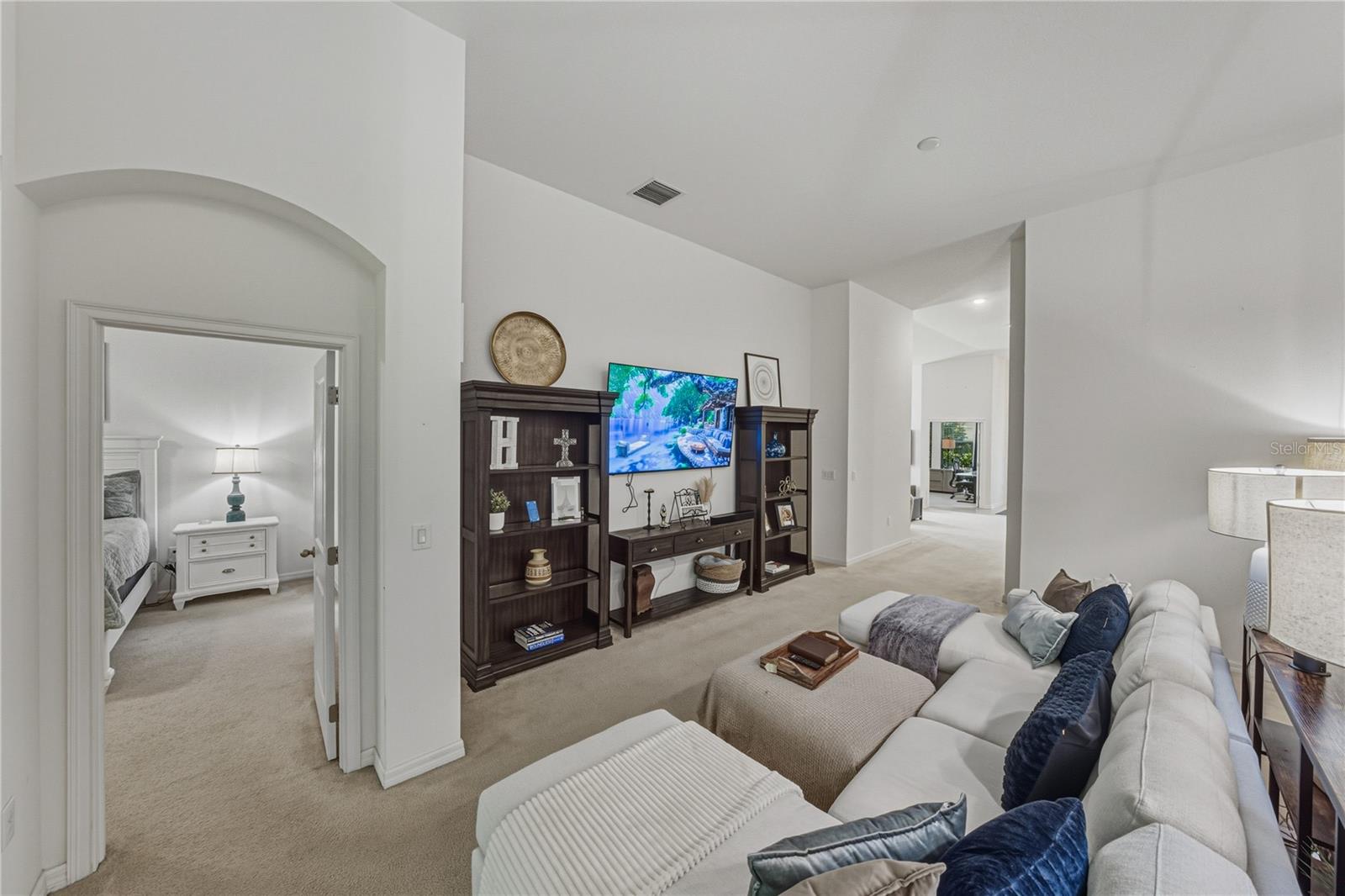 Image 15 of 75 For 6414 Doe Path Court