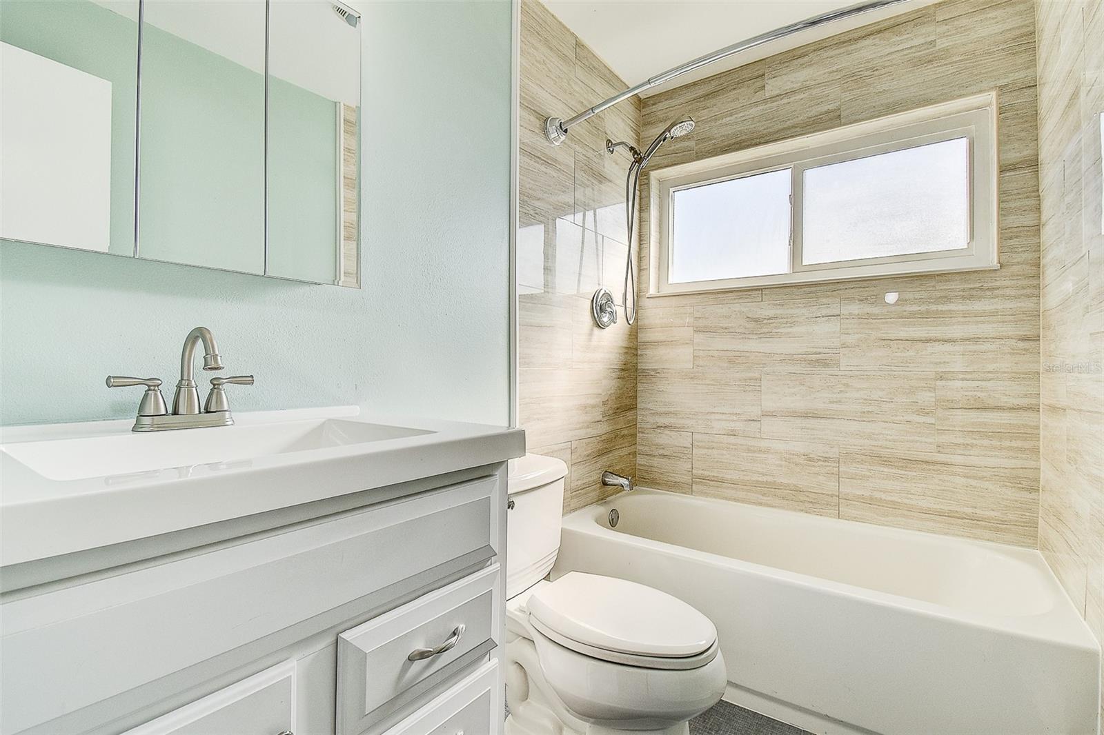 Listing photo id 20 for 14131 89th Avenue