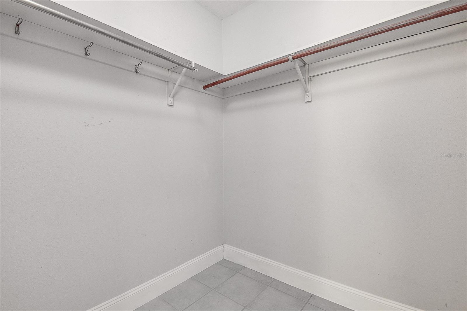 Listing photo id 25 for 14131 89th Avenue