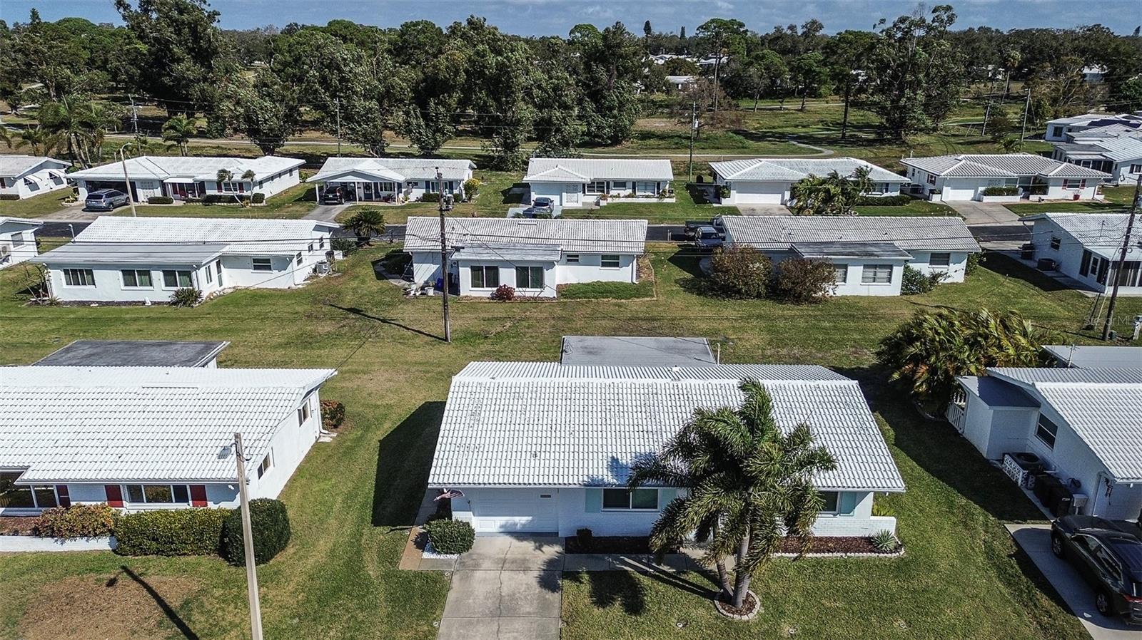 Listing photo id 32 for 14131 89th Avenue