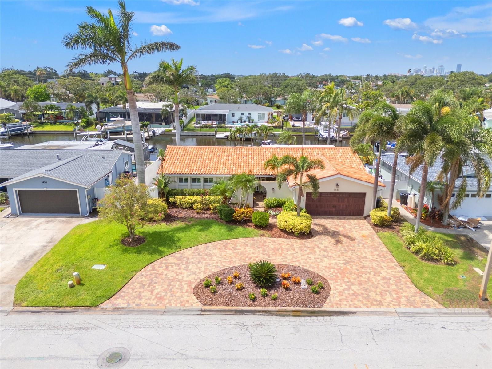 Details for 1424 47th Avenue Ne, ST PETERSBURG, FL 33703