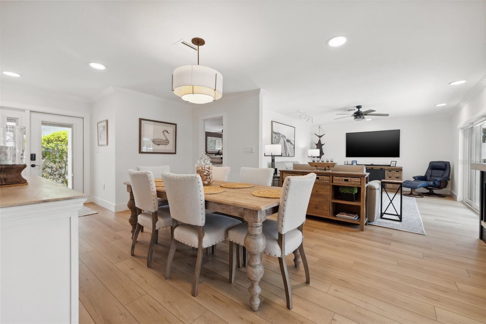 Image 11 of 63 For 1424 47th Avenue Ne