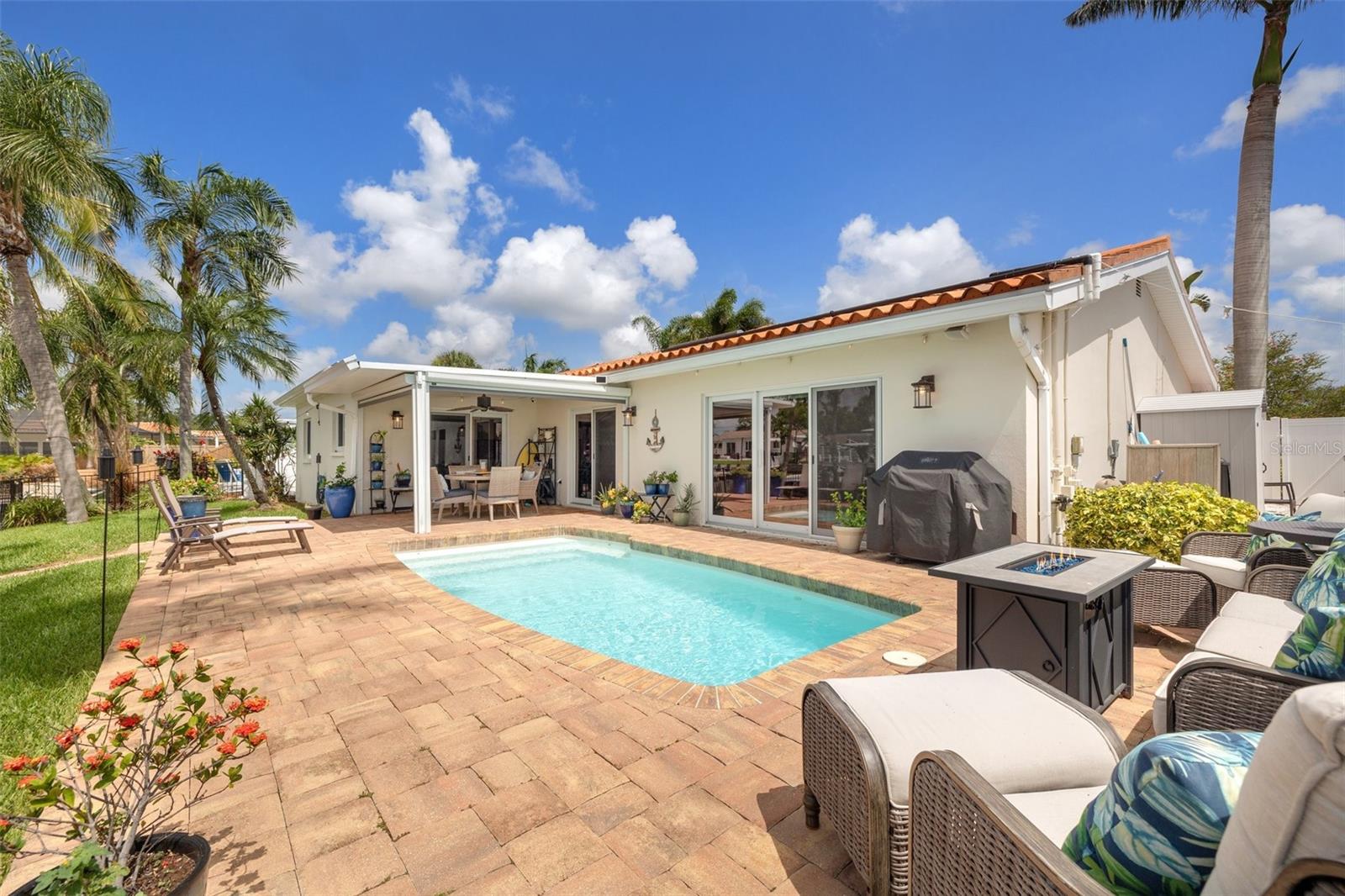 Image 5 of 63 For 1424 47th Avenue Ne