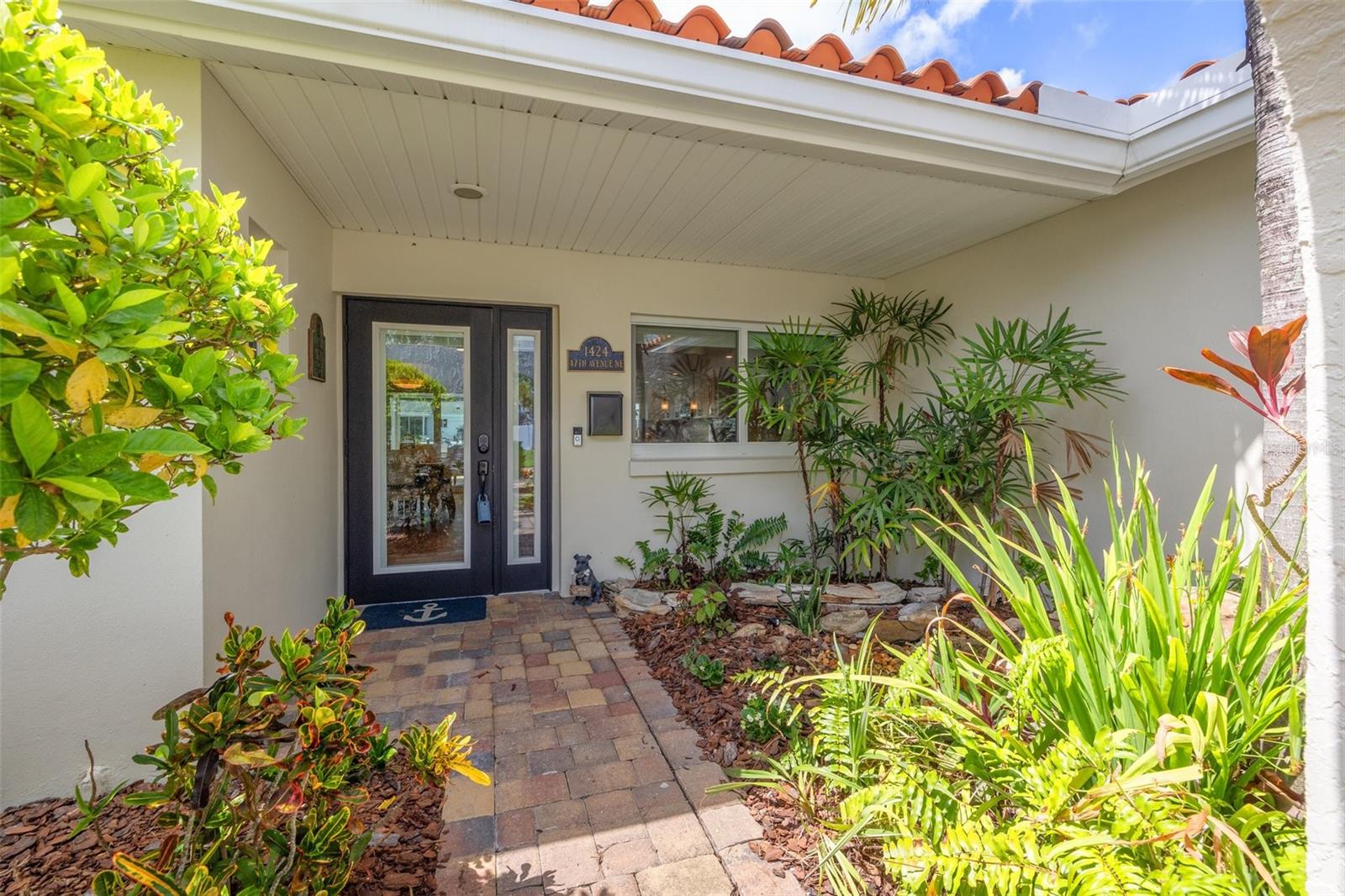 Image 6 of 63 For 1424 47th Avenue Ne