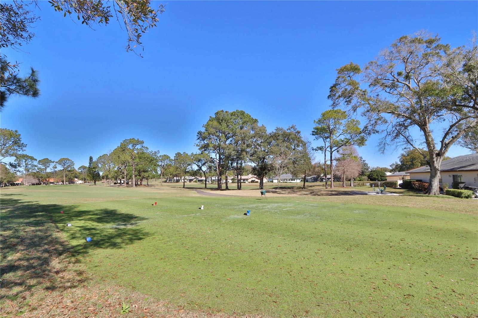 Image 40 of 41 For 880 Maclaren Drive N B