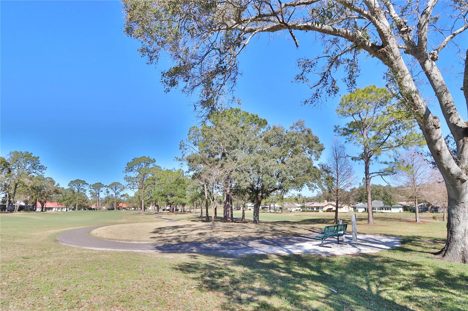 Image 41 of 41 For 880 Maclaren Drive N B