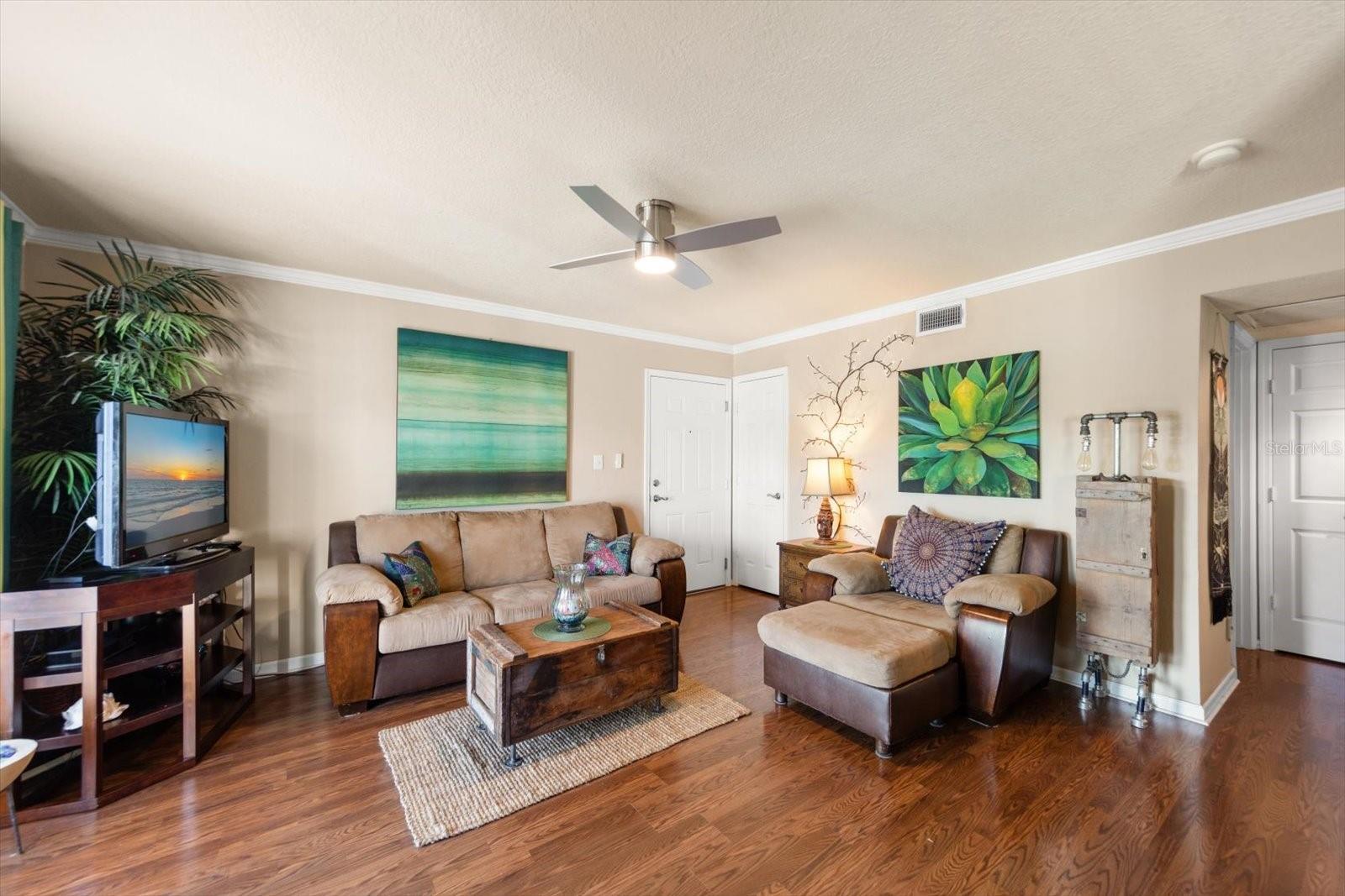 Image 6 of 45 For 158 Pompano Drive Se A