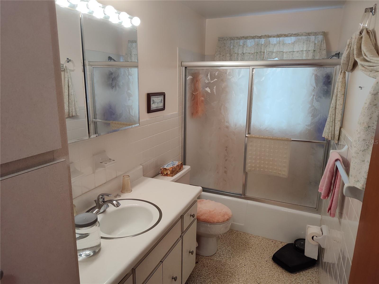 Image 6 of 19 For 38247 3rd Avenue