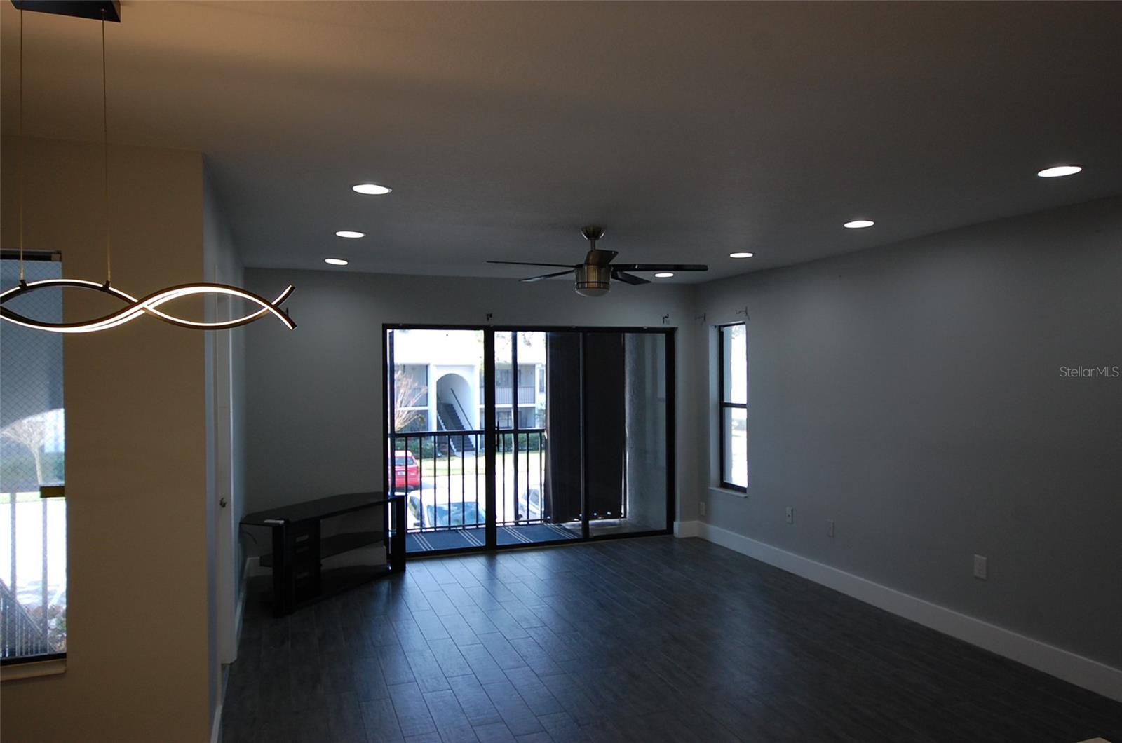 Image 11 of 28 For 1258 Pine Ridge Circle W E2