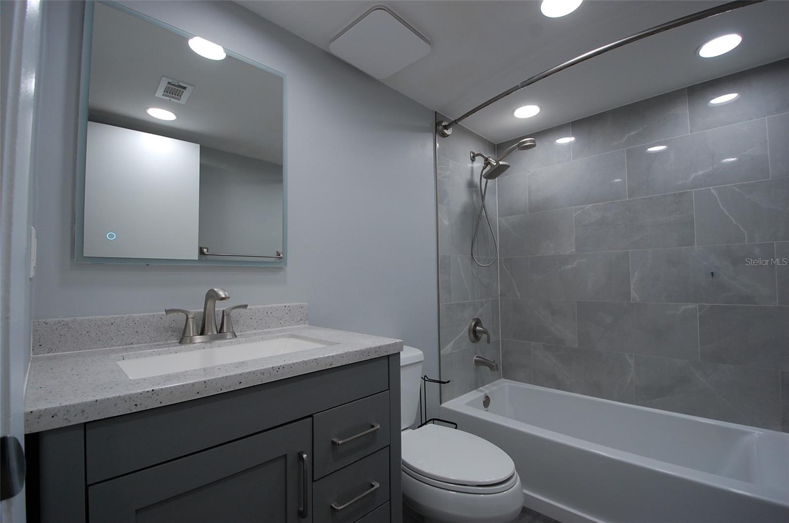 Image 15 of 28 For 1258 Pine Ridge Circle W E2