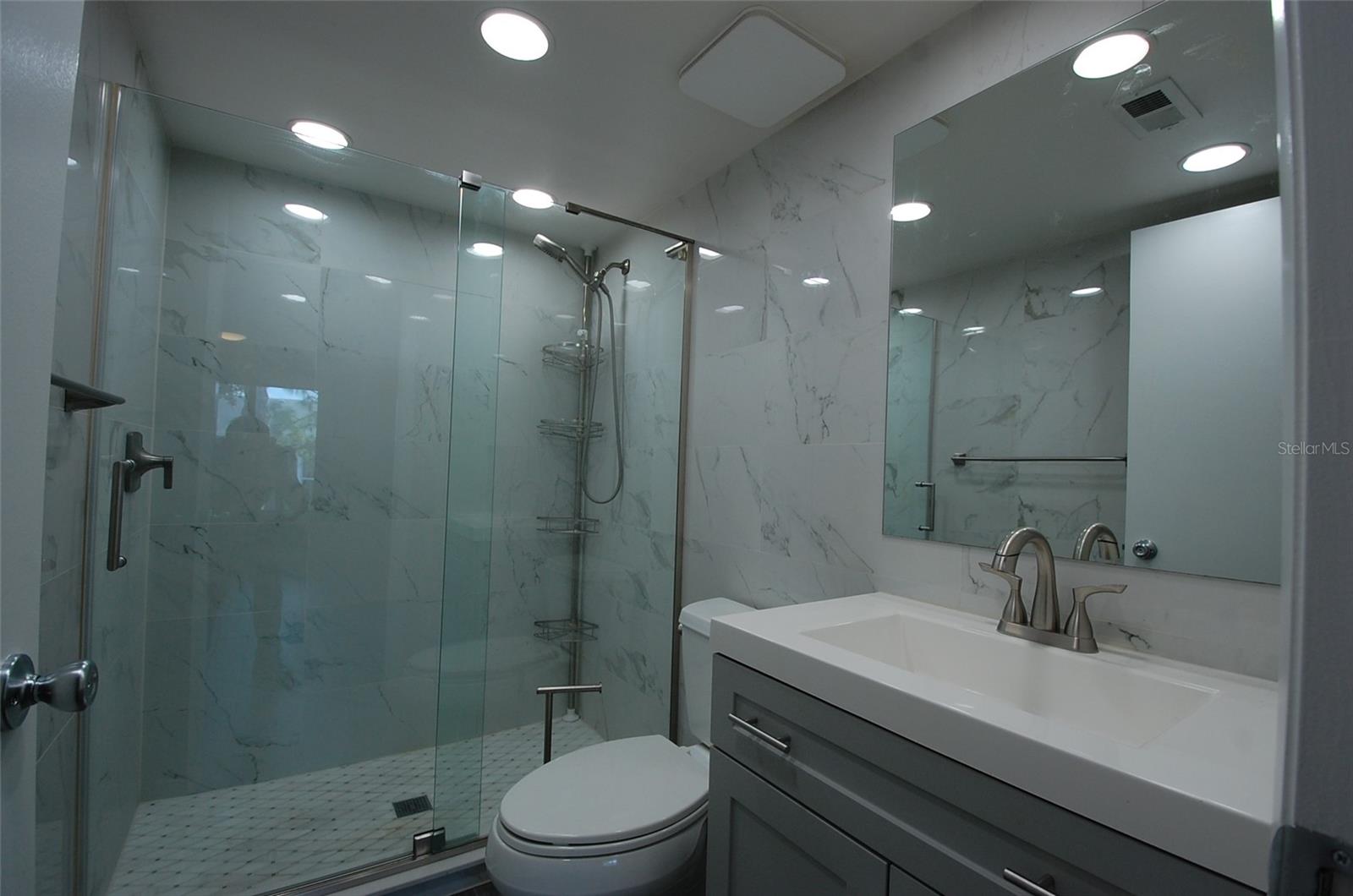 Image 20 of 28 For 1258 Pine Ridge Circle W E2