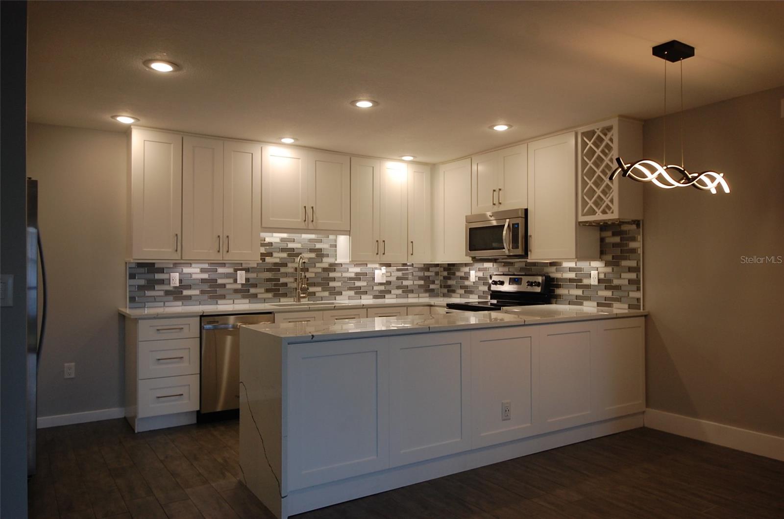 Image 5 of 28 For 1258 Pine Ridge Circle W E2