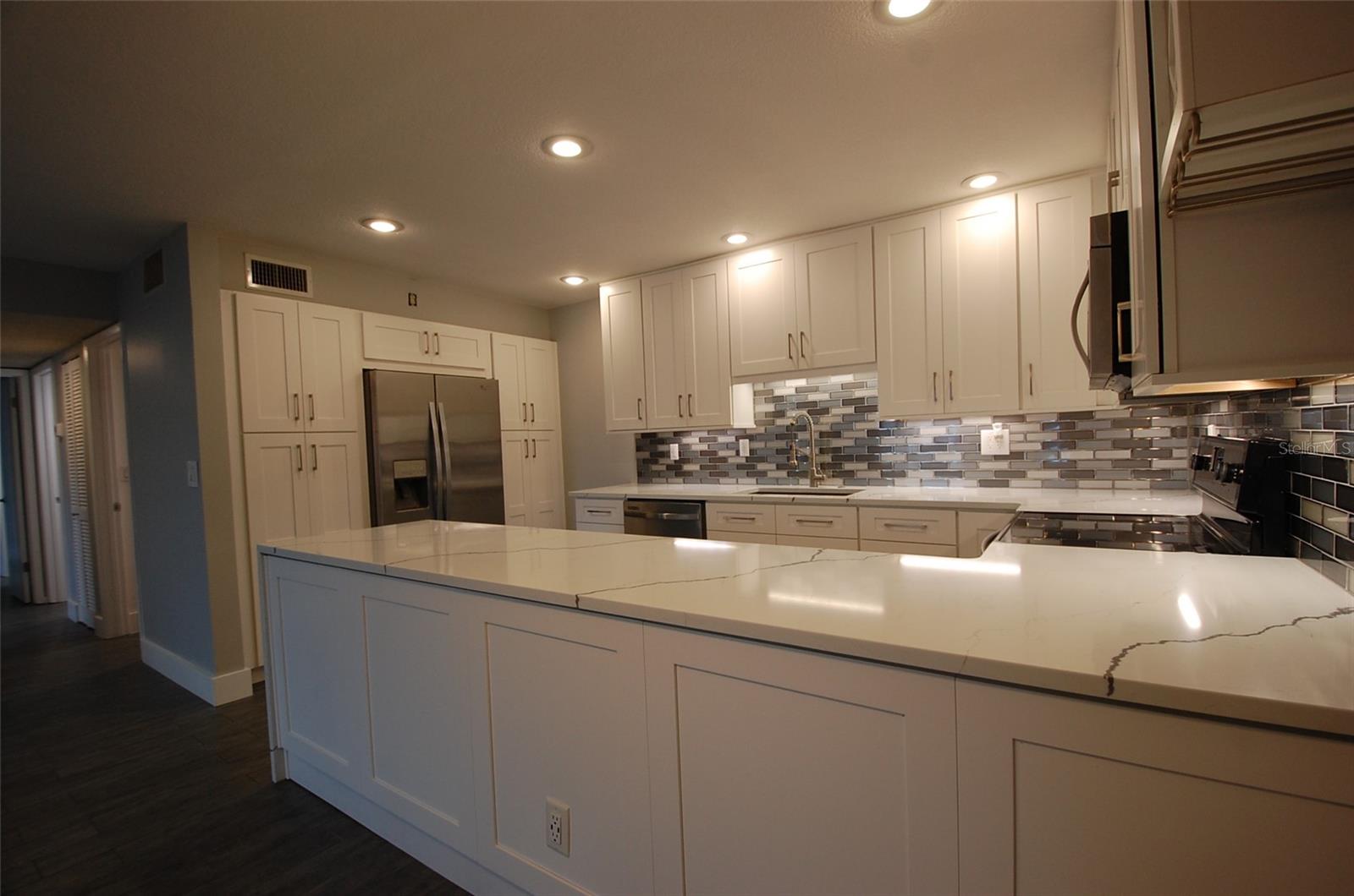 Image 7 of 28 For 1258 Pine Ridge Circle W E2