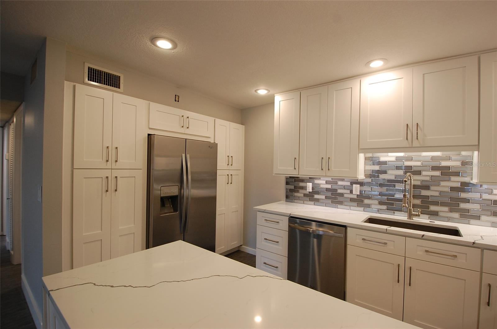 Image 8 of 28 For 1258 Pine Ridge Circle W E2