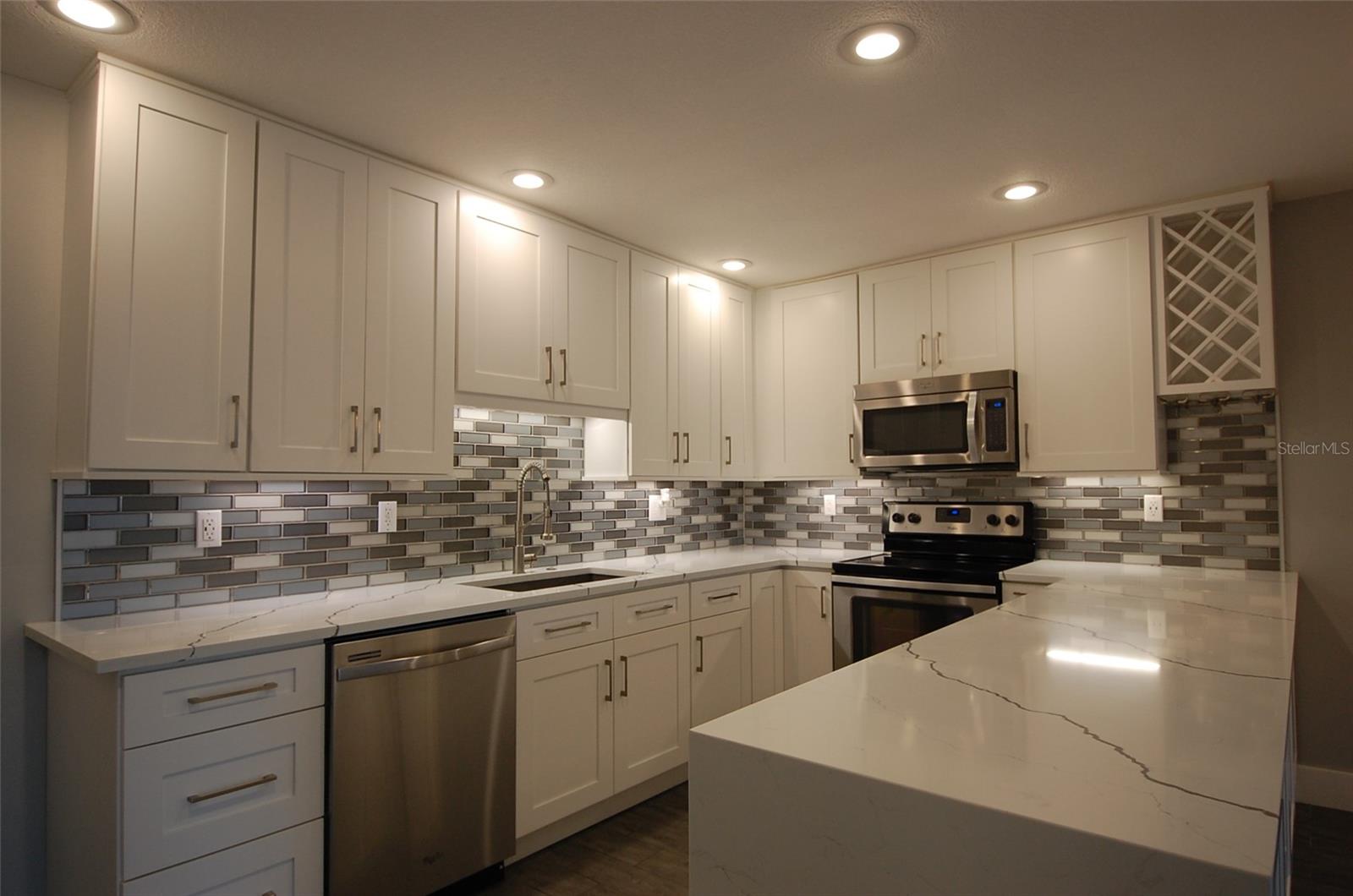 Image 9 of 28 For 1258 Pine Ridge Circle W E2