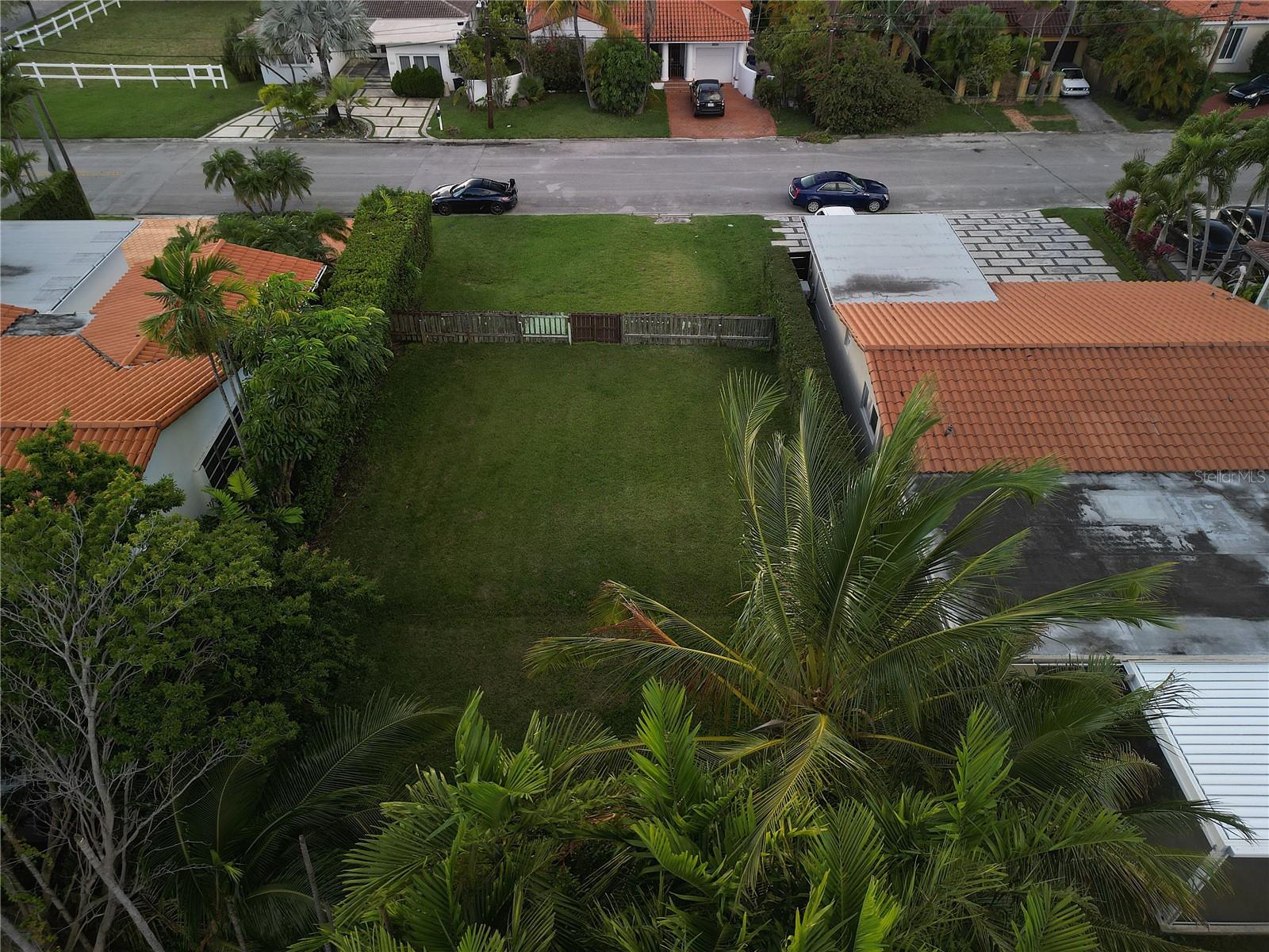 Image 3 of 19 For 8819 Garland Avenue