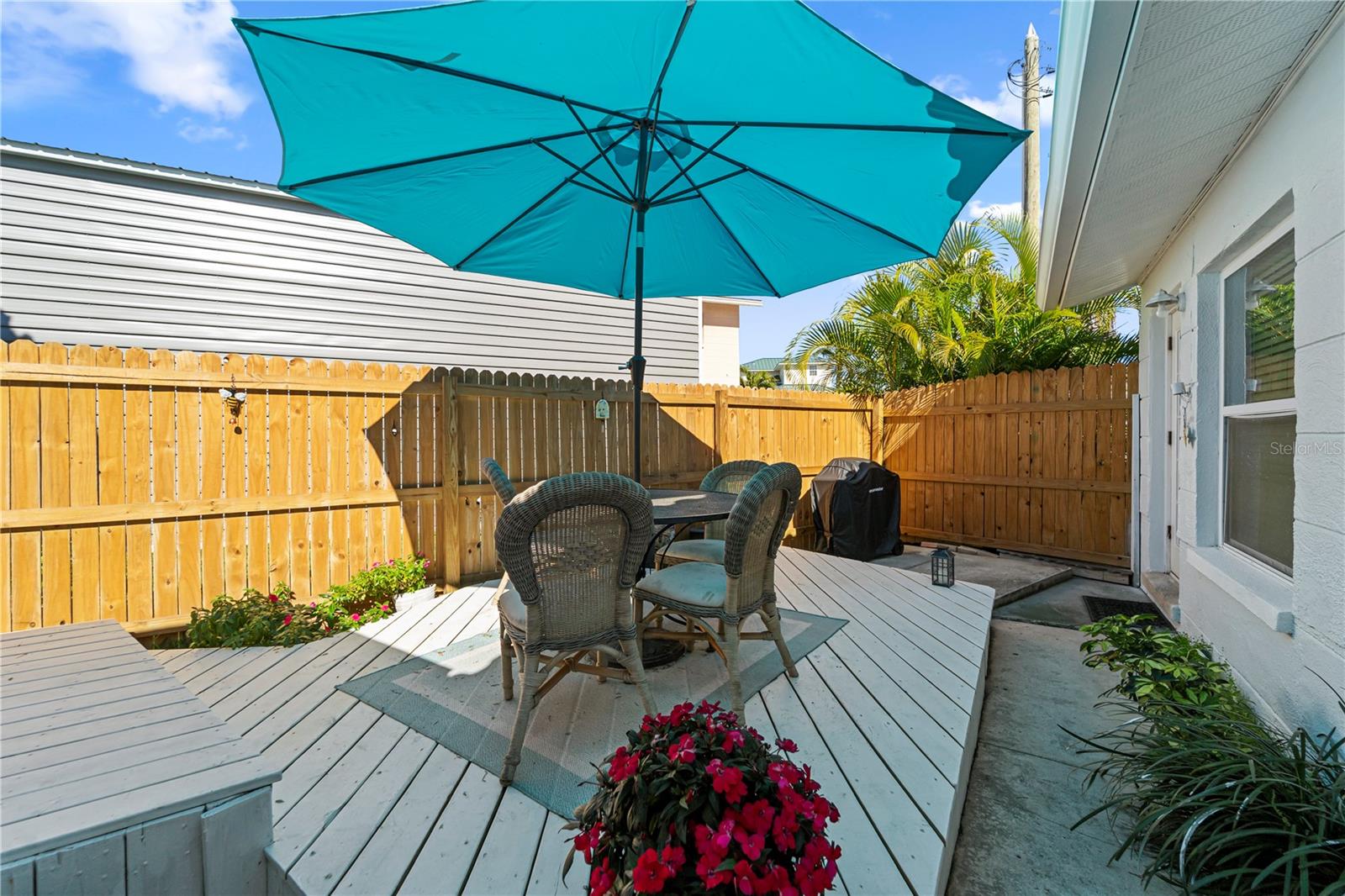 Image 16 of 34 For 11155 2nd Street E