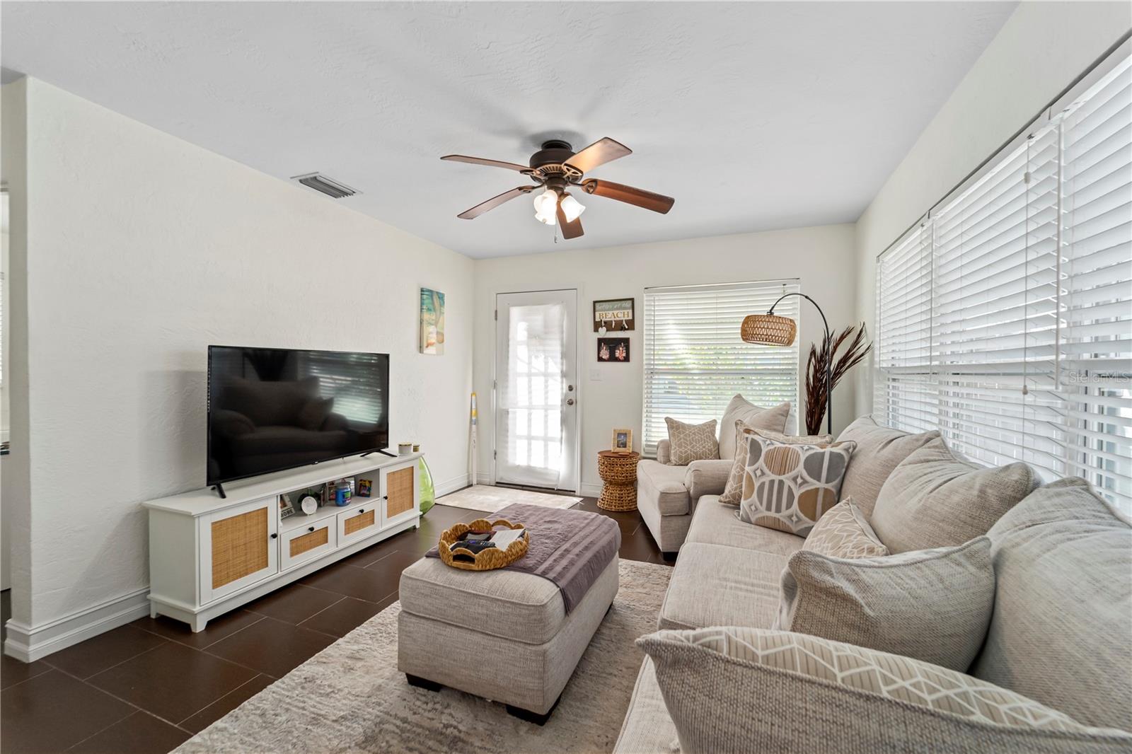 Image 8 of 34 For 11155 2nd Street E