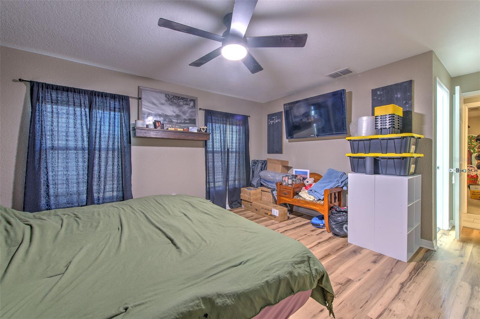 Image 21 of 41 For 38021 10 Th Ave