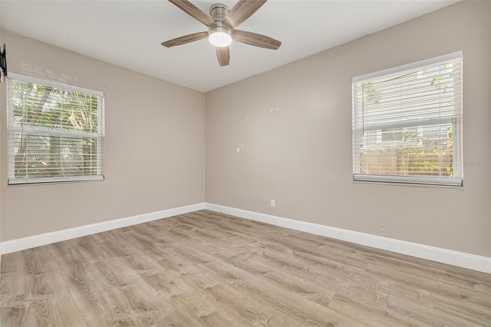 Image 19 of 34 For 5655 1st Avenue N