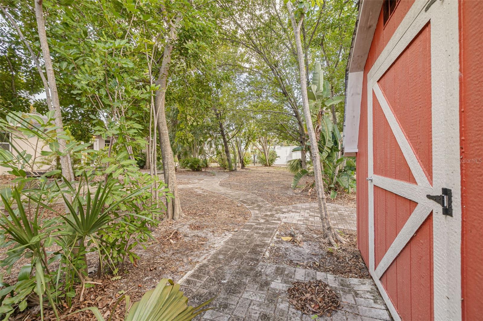 Image 28 of 34 For 5655 1st Avenue N