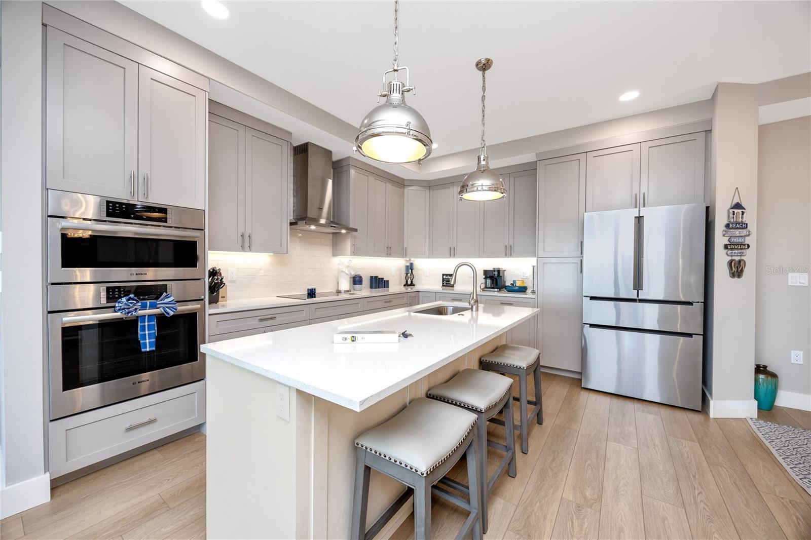 Image 6 of 52 For 300 150th Avenue 502